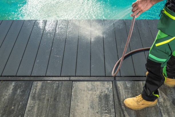 Best Roof Pressure Washing  in Applewood, CO