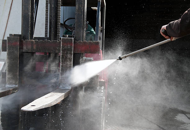 Why Choose Our Certified Pressure Washing Experts for Your Project Needs in Applewood, CO?